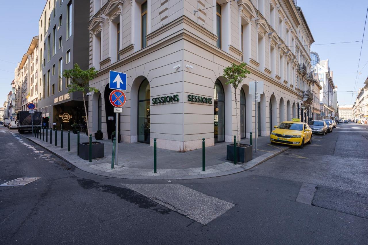 Premium Art Deco At Broadway // 4bdr & 3br Apartament