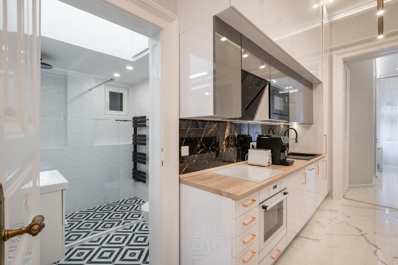 Premium Art Deco At Broadway // 4bdr & 3br Apartmán Budapest